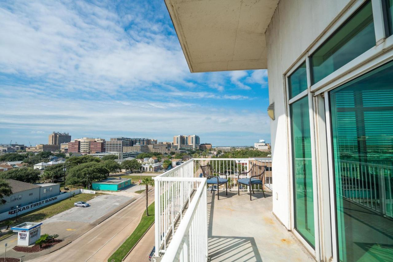 Sea It All Infinity Pool Ocean Views Steps From The Beach - A Perfect Romantic Getaway Lejlighed Galveston Eksteriør billede